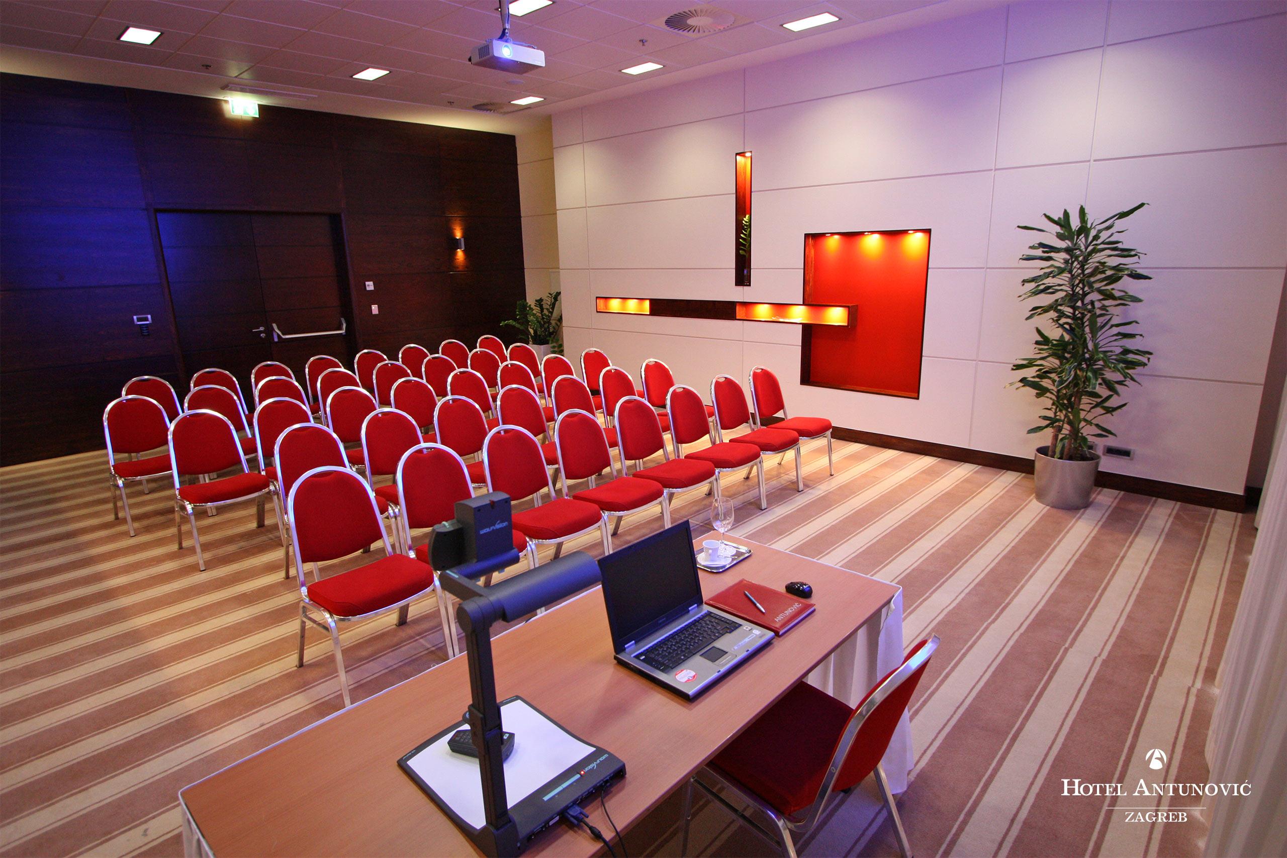 Hotel Antunovic Zagreb Buitenkant foto
