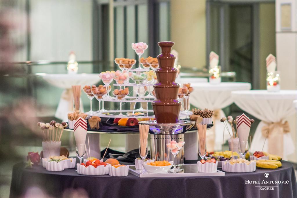Hotel Antunovic Zagreb Buitenkant foto